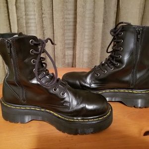 Womens Doc Martens/Jadon size 8 US